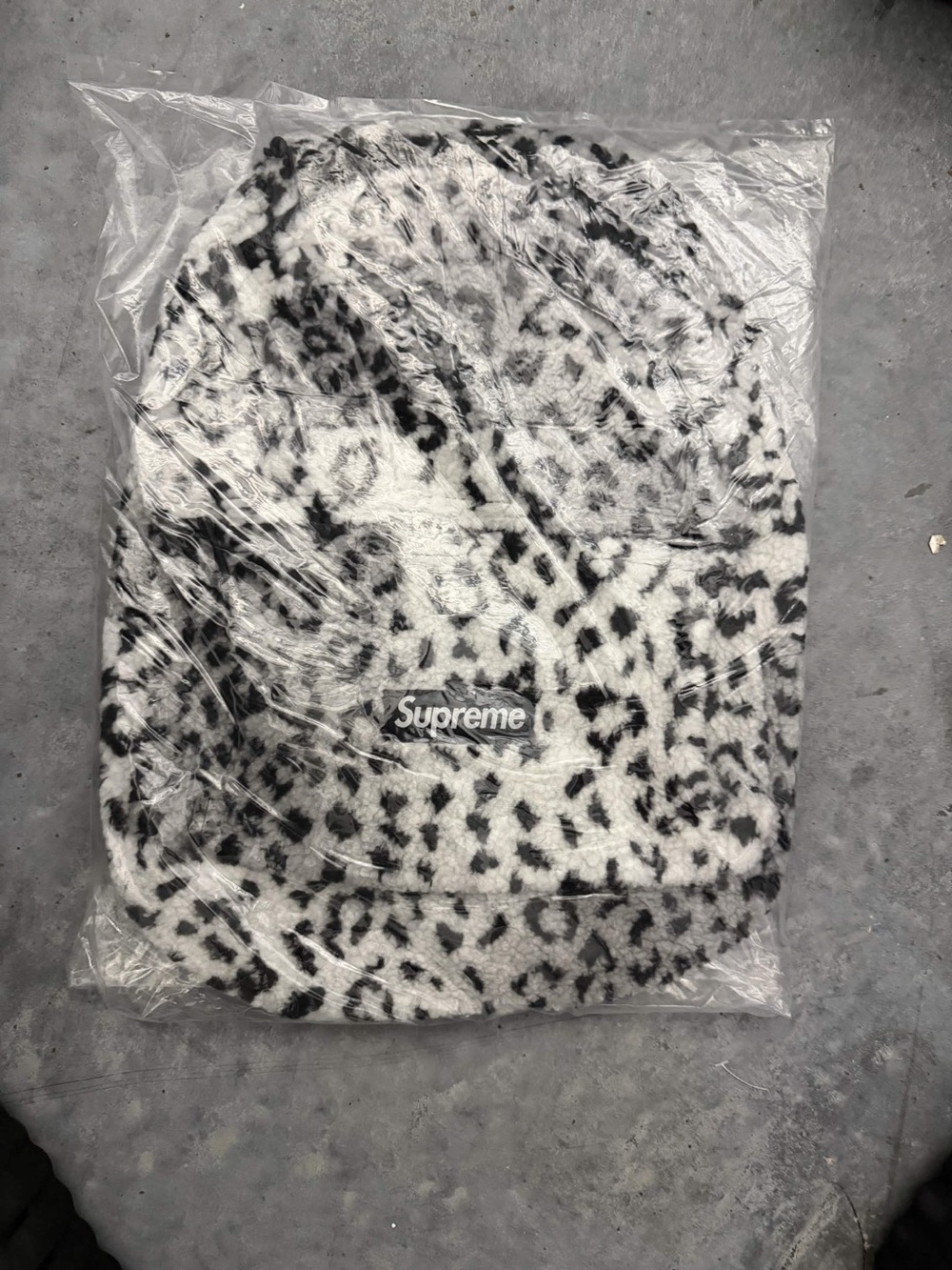 Supreme White Leopard Backpack OS - Picture 2 of 3